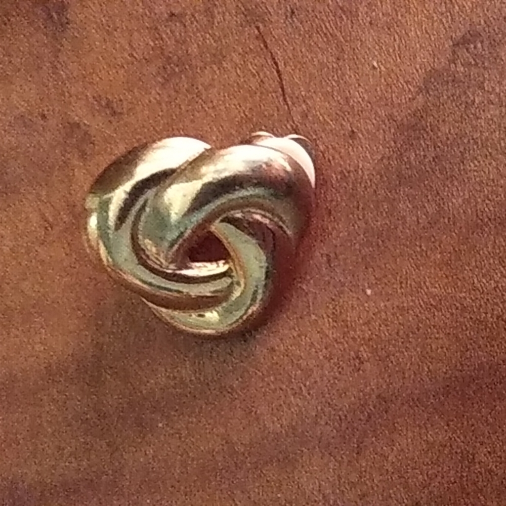 Clip Earring Bundle - Picture 6 of 7